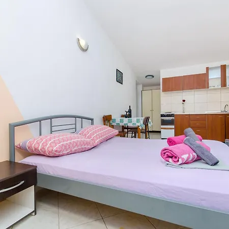 Apartment Laguna Stomorska